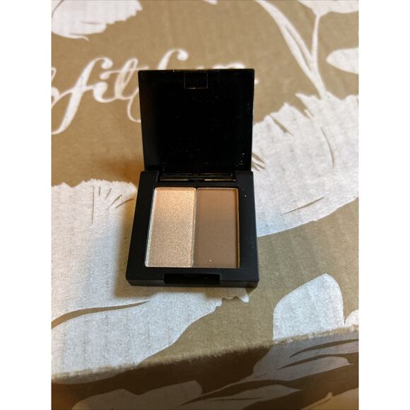 Araceli Azteca Eyes Eyeshadow Duo Sun & Cacao Eye Shadow Neutral Shimmer Matte - Picture 2 of 2